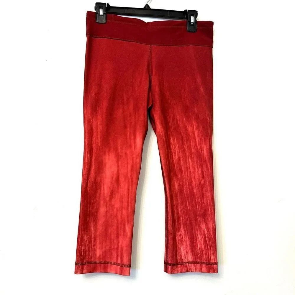 Under Armour Pull-On Flat Front Champion Hombre Red Cropped Pants Size Small
